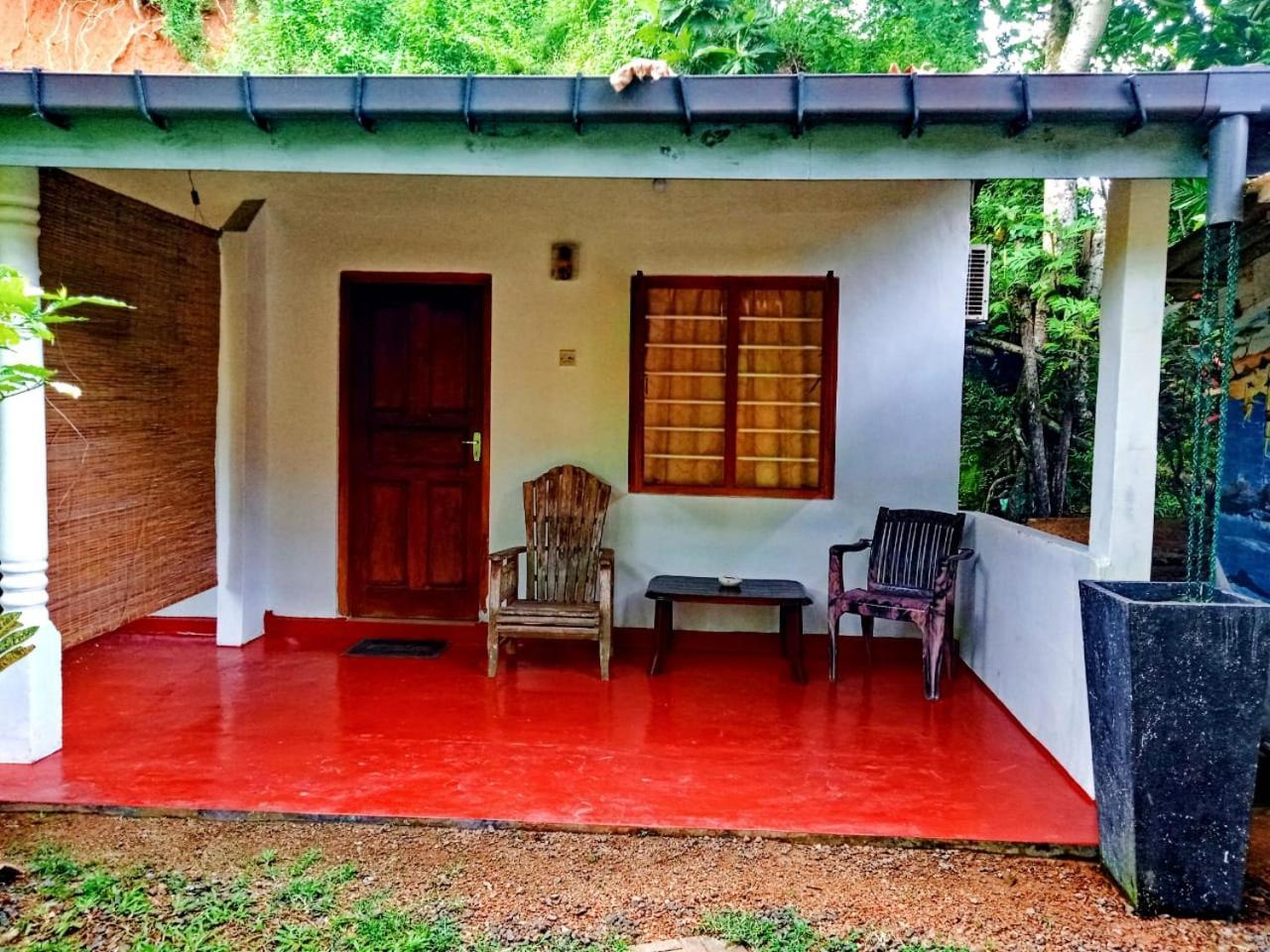 Arachchi Guest House Mirissa Eksteriør bilde